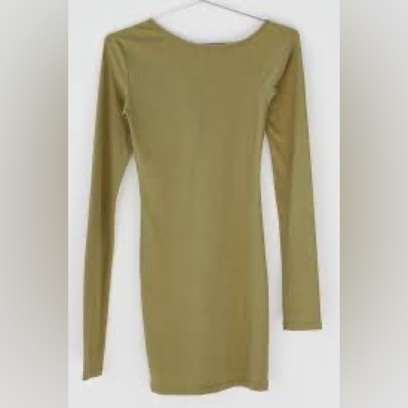 NWT**never worn* Lioness olive green knit body con mini dress long sleeve size M - Picture 3 of 8